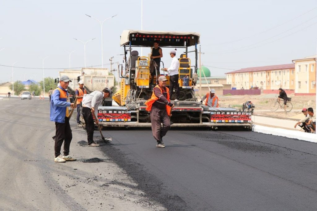 Jol qurılısı dawam etip atır
