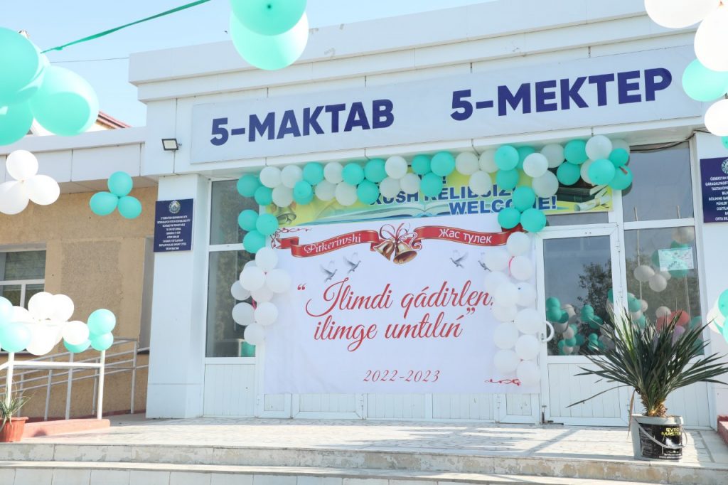 Тахтакөпир районы Мектепке шекемги ҳәм мектеп билимлендириў бөлимине қараслы 5-санлы улыўма орта билим бериў мектебинде «Илимди қәдирлең,  илимге умтылың!» ураны астында «Соңғы қоңыраў» кешеси болып өтти.